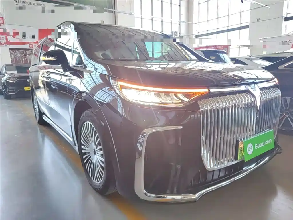 Voyah Dreamer PHEV 4 WD Distinguished Kunpeng