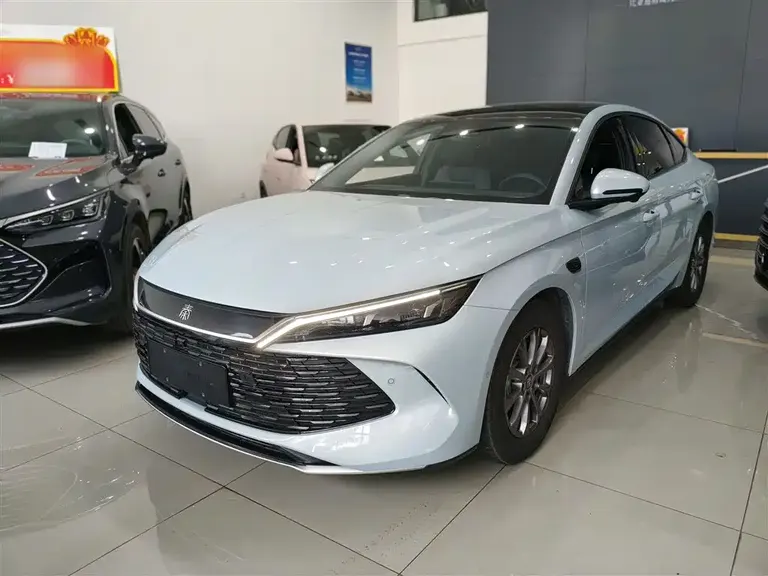 BYD Qin L DM-i Smart Drive 80 KM Leading