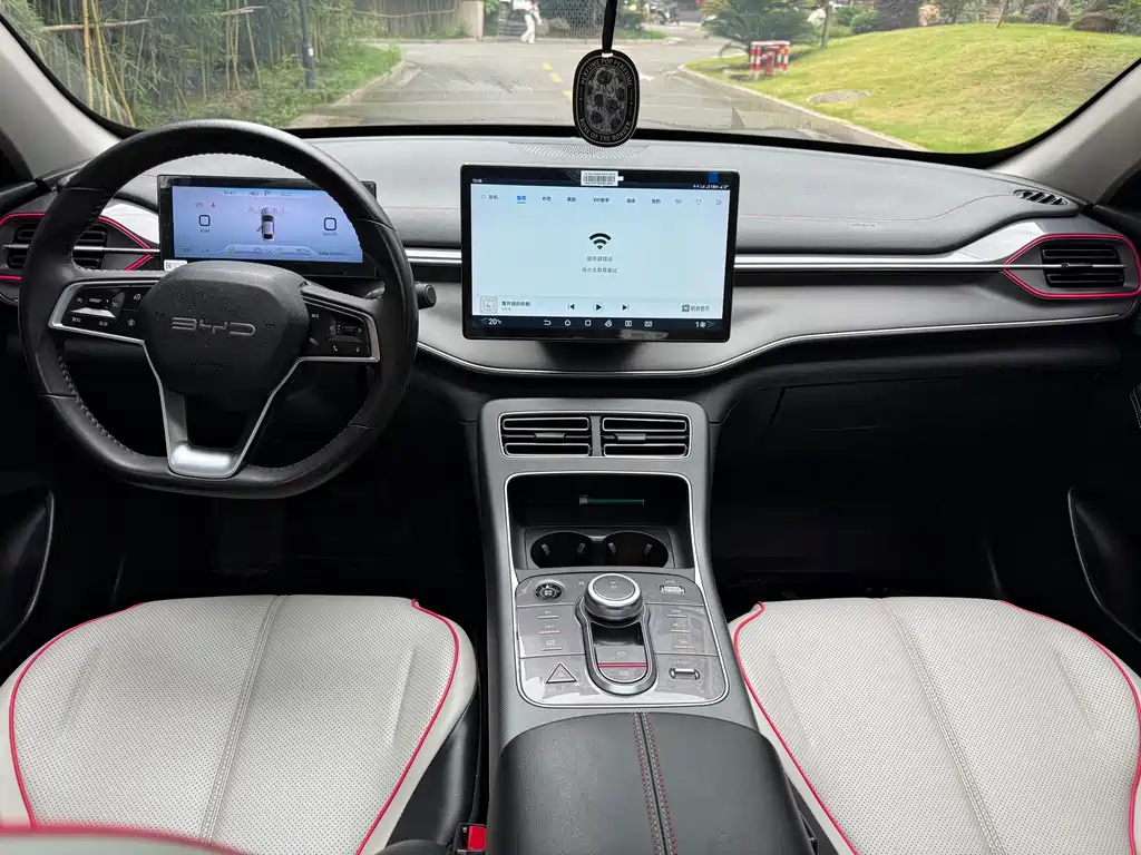 Destroyer 05 DM-i 55 KM Luxury