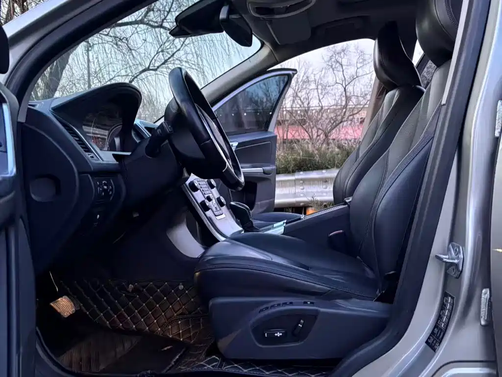 Volvo XC60 (Import) T5 Smart Ease