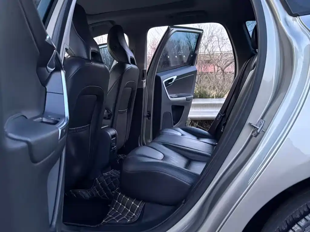 Volvo XC60 (Import) T5 Smart Ease