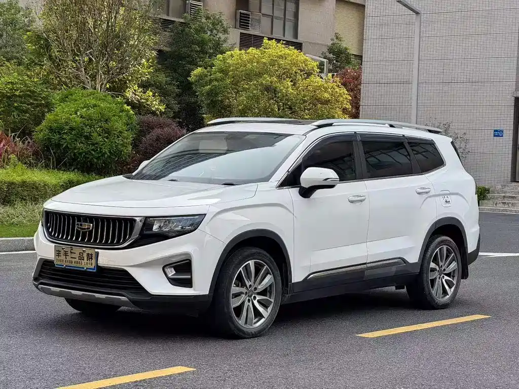 Haoyue 1.8 TD DCT Luxury 7-seat