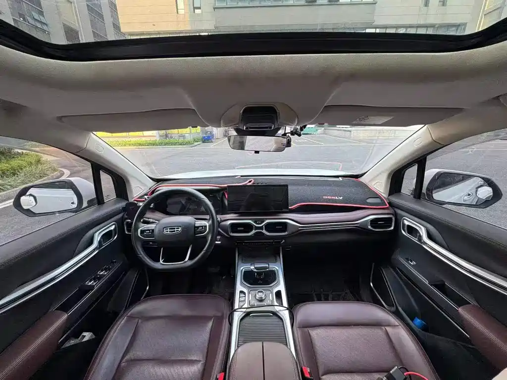 Haoyue 1.8 TD DCT Luxury 7-seat