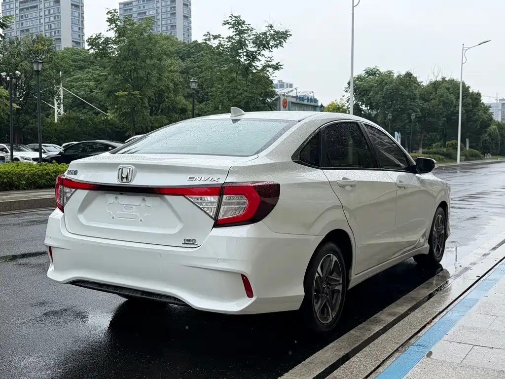 Envix 180 TURBO CVT Pleasure CN-V