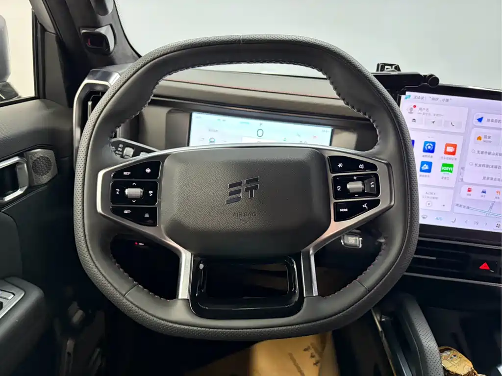 Jetour Traveller 2.0 T 4 WD Cross PRO+ Entertainment