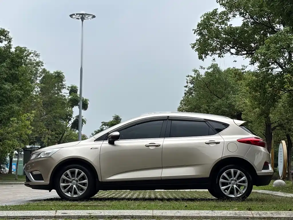 Emgrand GS Sport 1.4 T Auto Leading Style