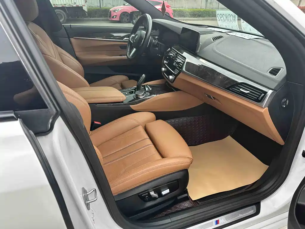 BMW 6 Series GT 630 i M Sport Package