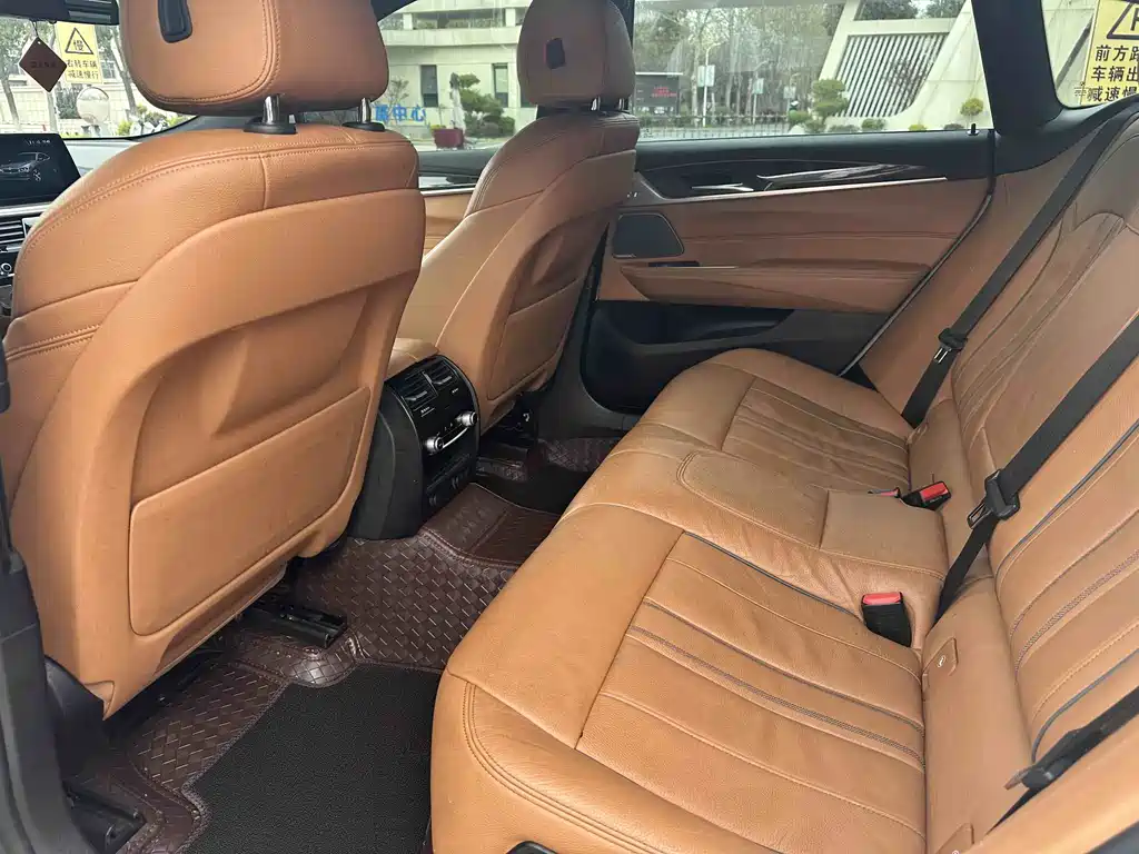 BMW 6 Series GT 630 i M Sport Package