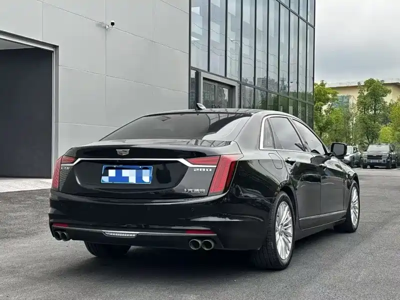 Cadillac CT6 28 T Fashion