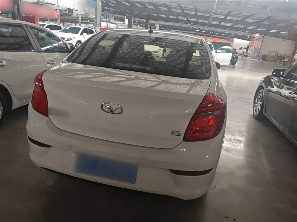 凯翼E3 凯翼E3 2018款 1.5 L 手动豪华型