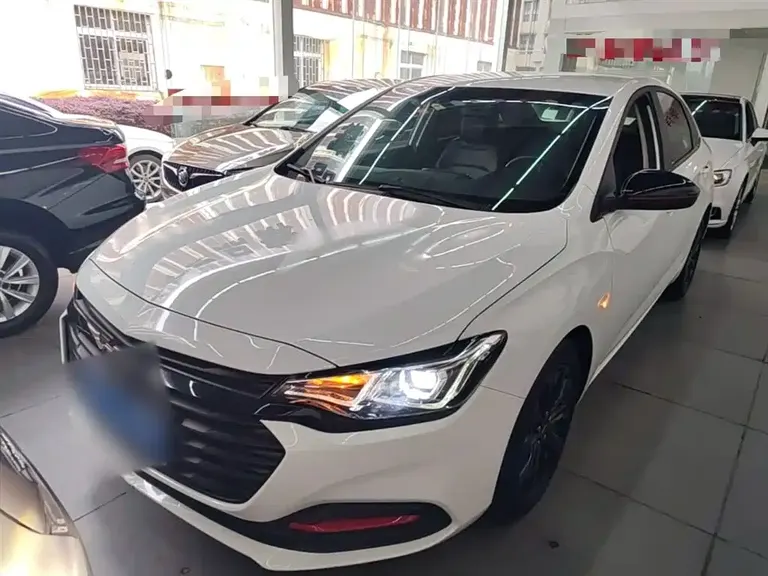 Chevrolet Monza Mild Hybrid Redline 320 T DCT