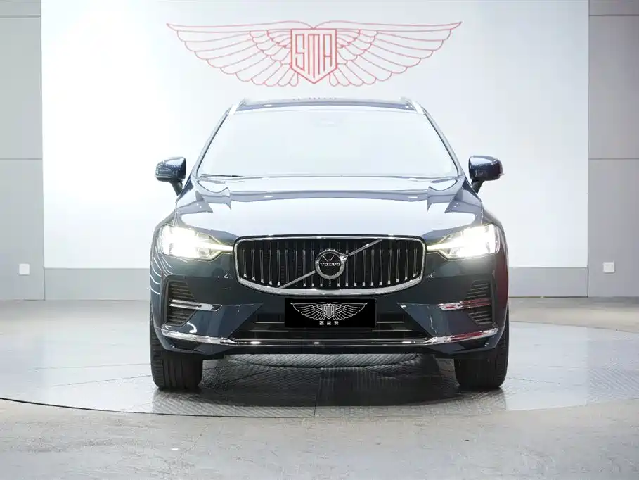 Volvo XC60 B5 4 WD Smart Ease Luxury