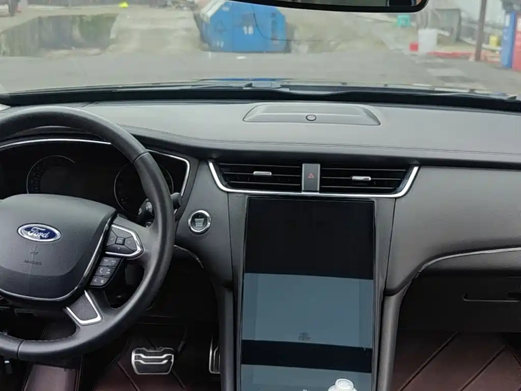 Taurus EcoBoost 245 Premium