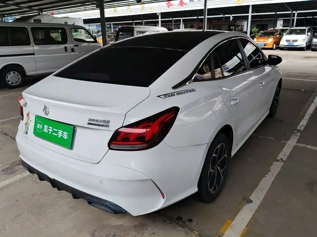 MG5 180 DVVT CVT Youth Style