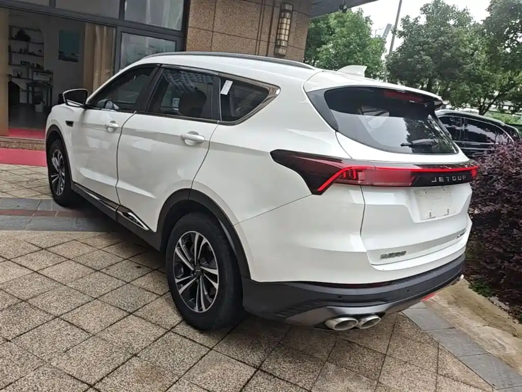 Jetour X70 PLUS 捷途X70 PLUS 2021款 1.5 T 手动林 5座