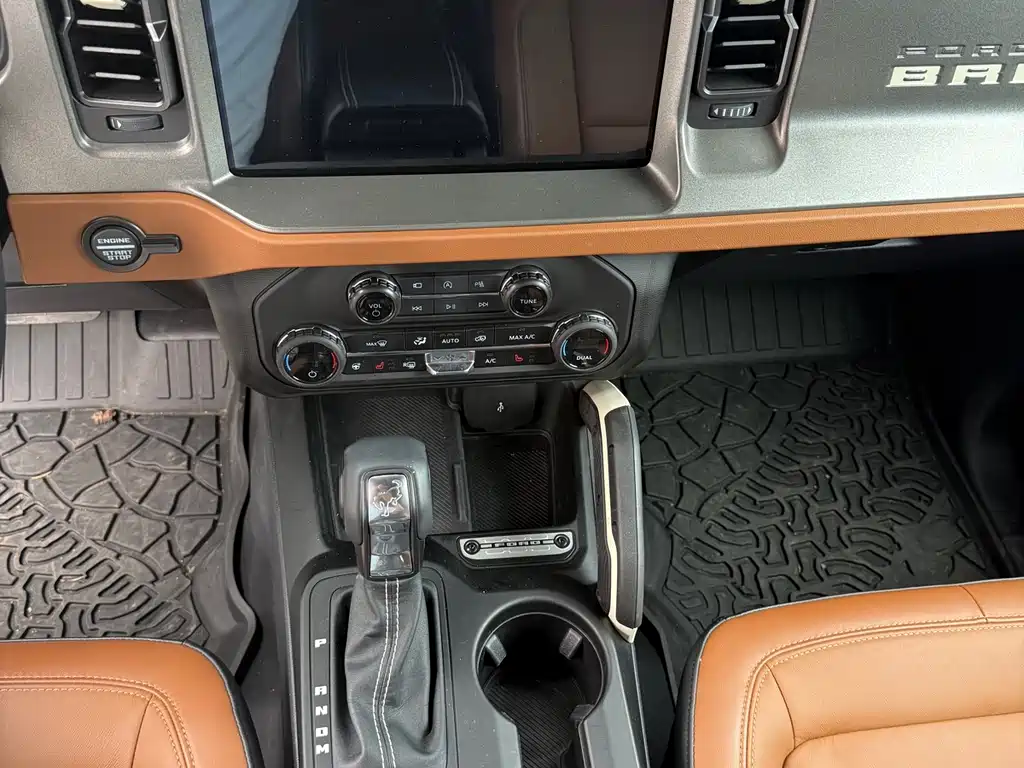 Ford Bronco 2.3 T Badlands