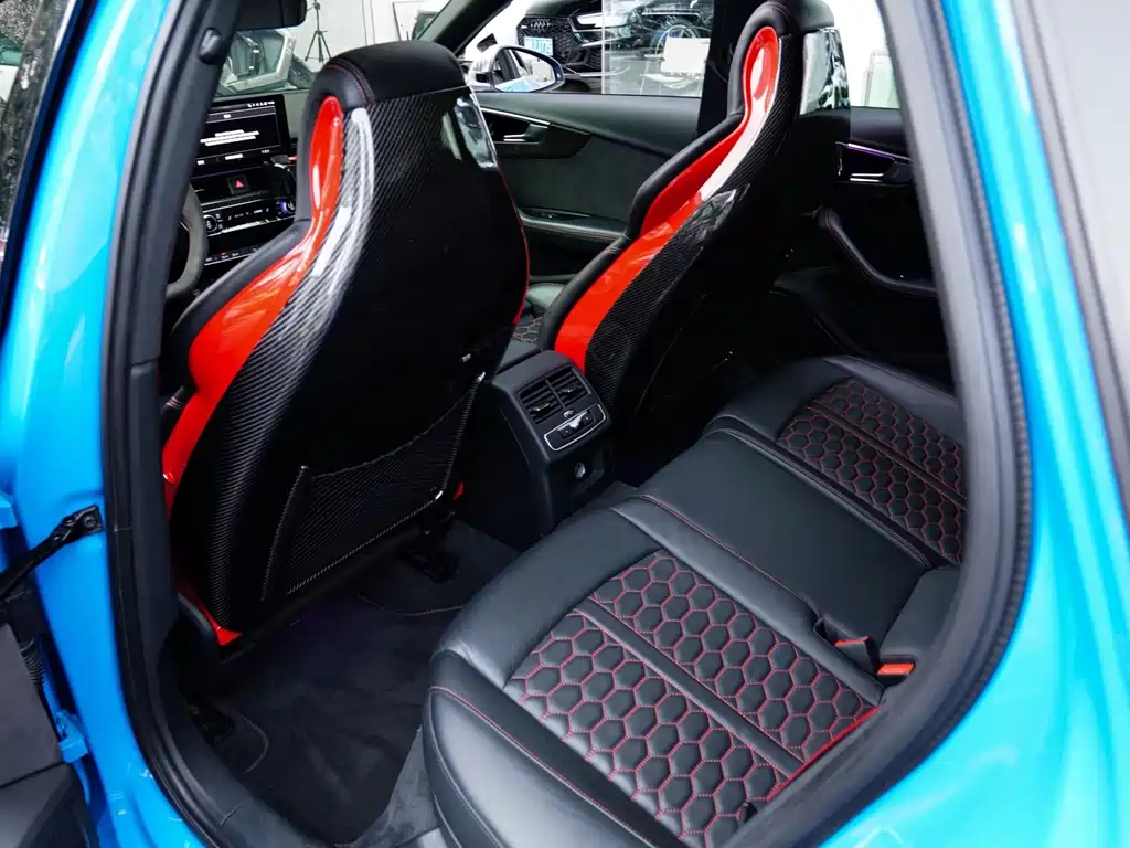 Audi RS 4 奥迪RS 4 2021款 RS4 Avant 黑曜版