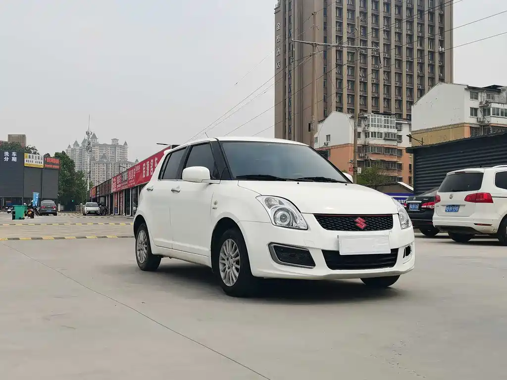Swift 1.3 L Manual Standard