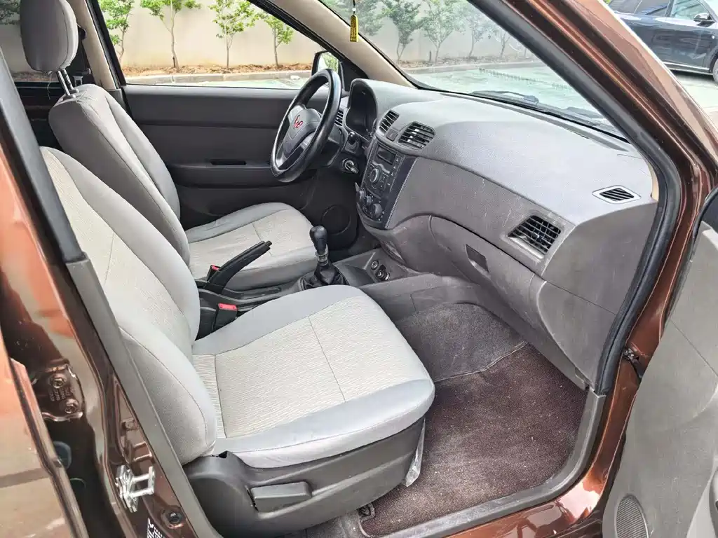 Wuling Hongguang 1.5 L S Comfort LAR