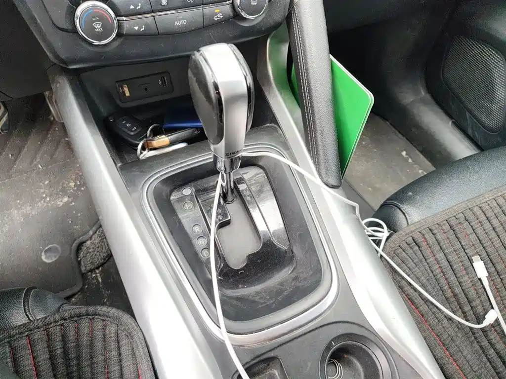 Kadjar 2.0 L 2 WD Leading