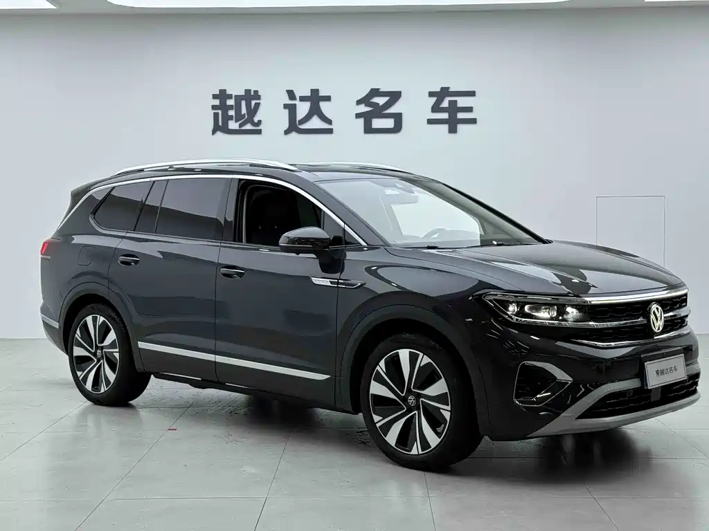 Talagon 380 TSI 4 WD Luxury Premium Realm Pro 6-seat