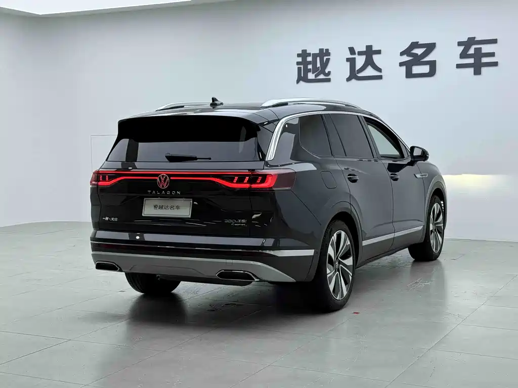 Talagon 380 TSI 4 WD Luxury Premium Realm Pro 6-seat