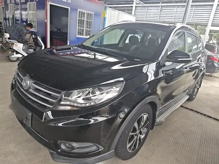 Dongfeng Fengguang 580 Facelift 1.5 T CVT Luxury