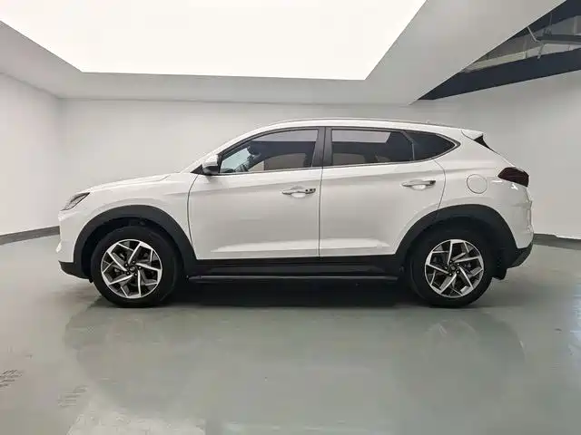 Tucson 280 TGDi DCT 2 WD Connected CN-VI