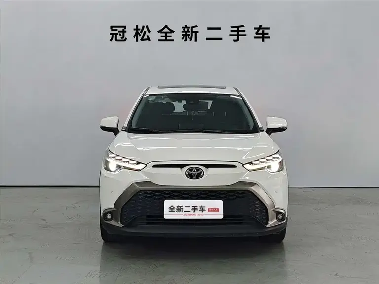 Toyota Frontlander 2.0 L CVT Luxury PLUS