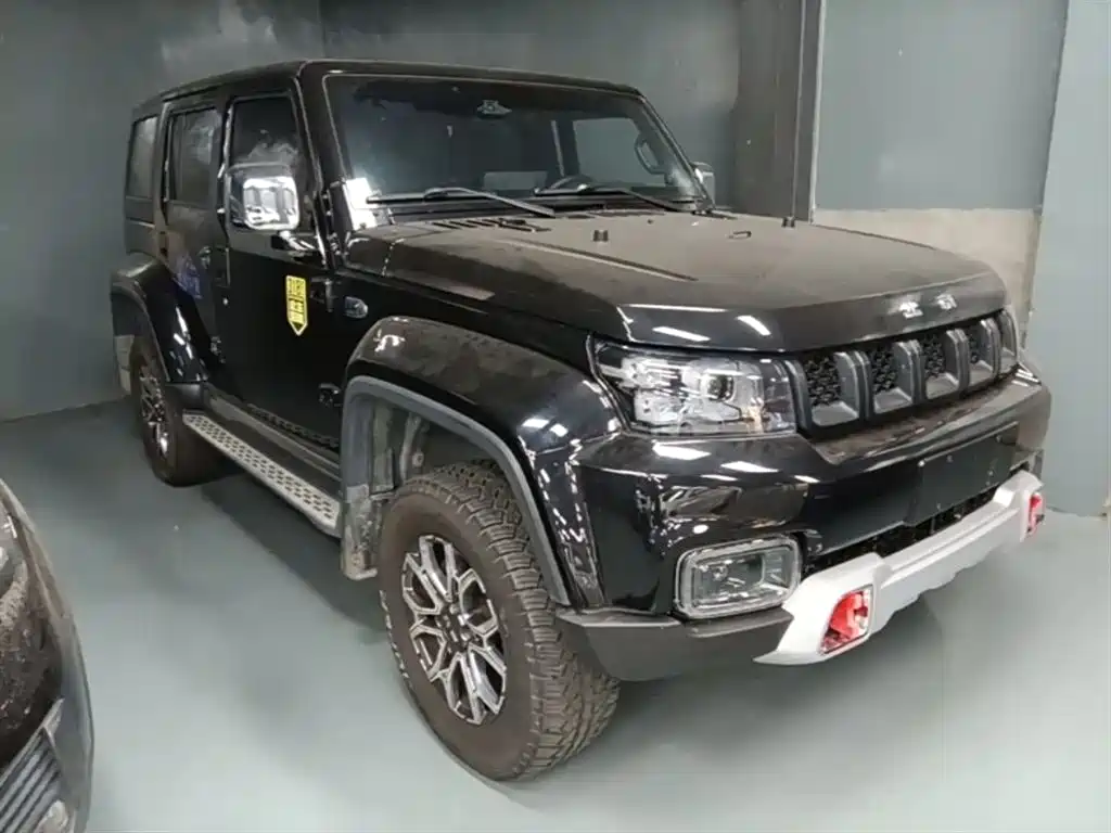 BAIC BJ40 2.0 T Auto 4 WD City Hunter Swordsman