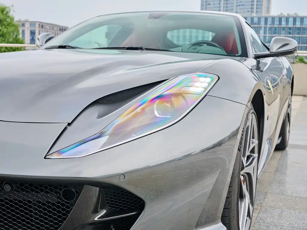 Ferrari 812 6.5 L Superfast