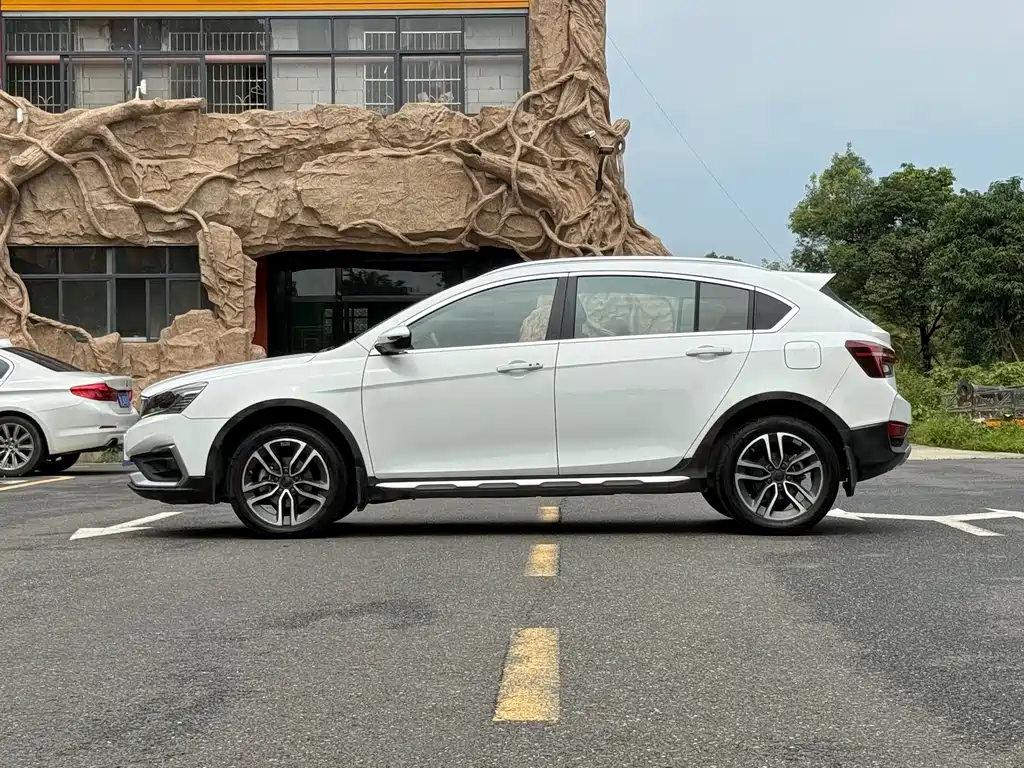 Vision S1 远景S1 2019款 升级版 1.5 L 手动精英型