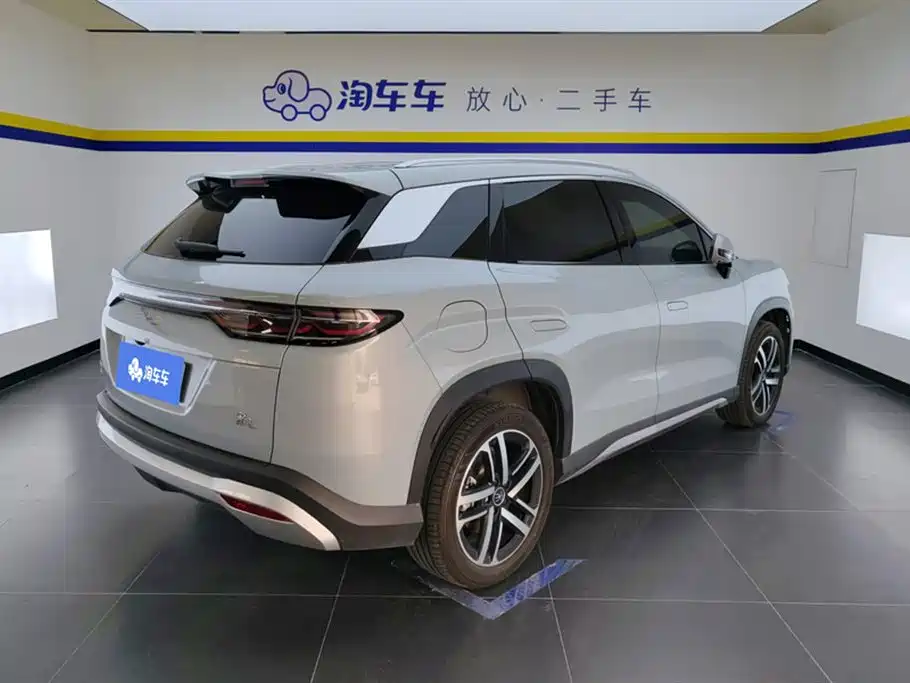 Song L DM-i 112 km Transcend