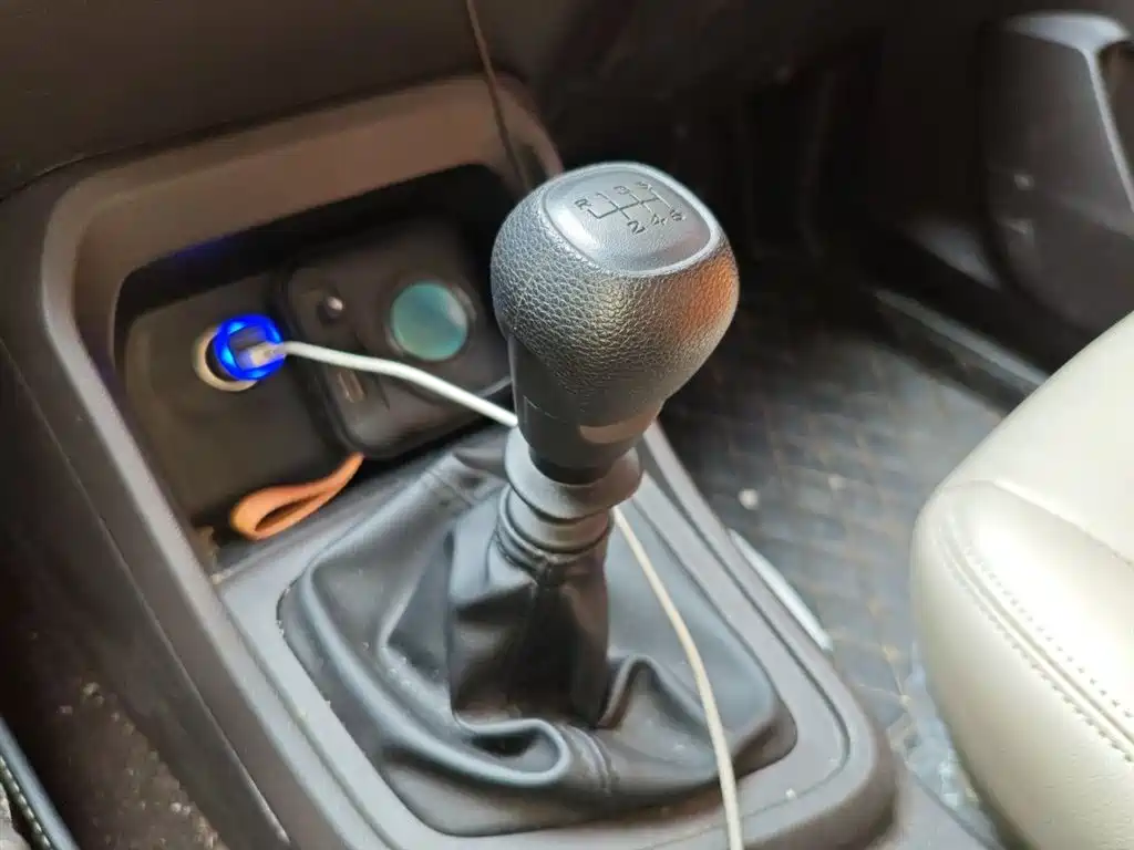Wuling Hongguang V 1.5 L Power Enjoyment Hydraulic Assist LAR