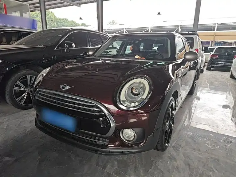 MINI CLUBMAN Facelift 1.5 T COOPER Connoisseur