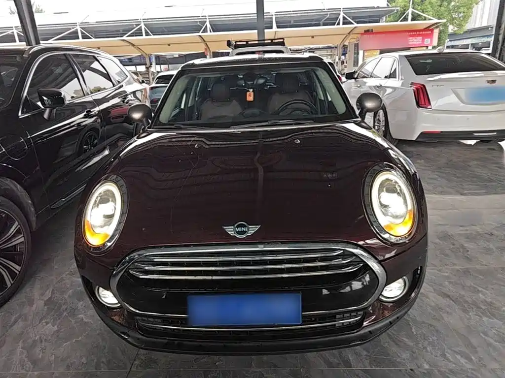 MINI CLUBMAN Facelift 1.5 T COOPER Connoisseur