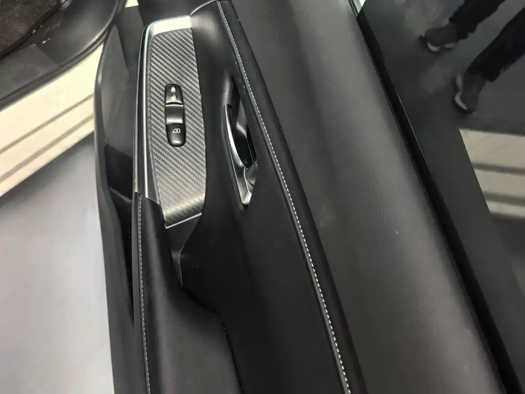 Sylphy 1.6 L XL CVT Joy
