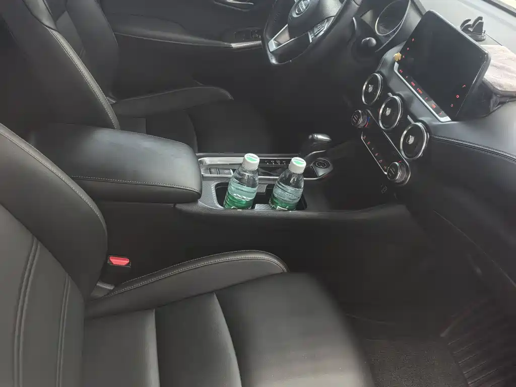 Sylphy 1.6 L XL CVT Joy