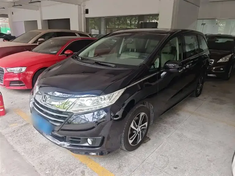 Honda Odyssey Facelift 2.4 L Luxury