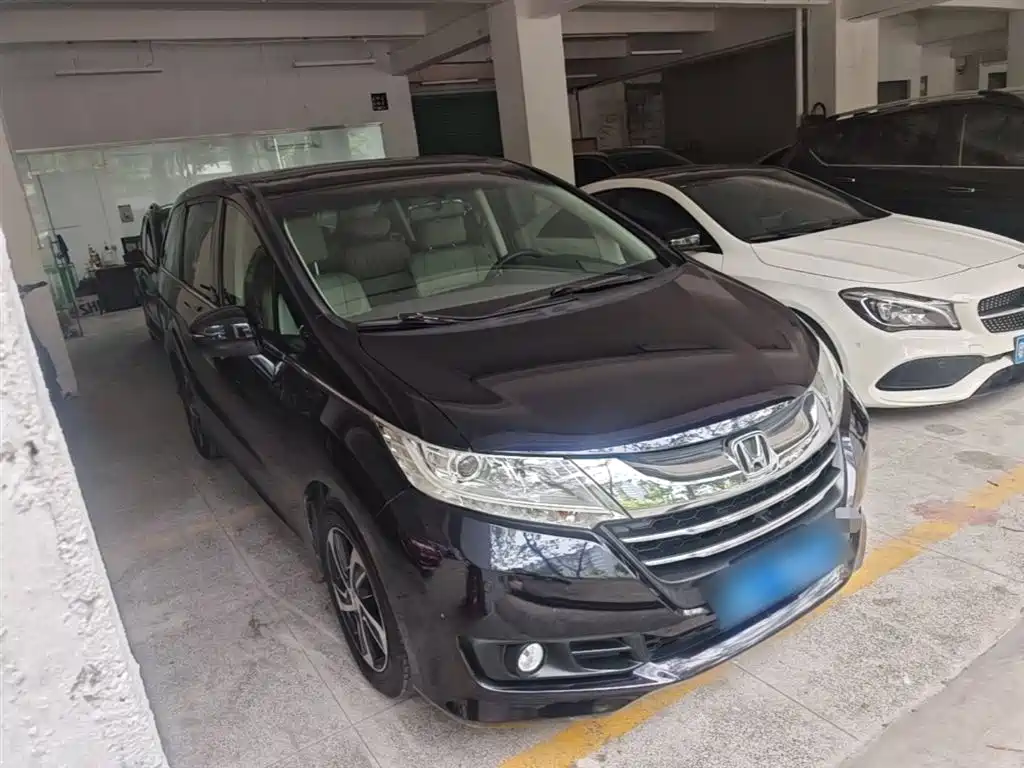 Odyssey Facelift 2.4 L Luxury