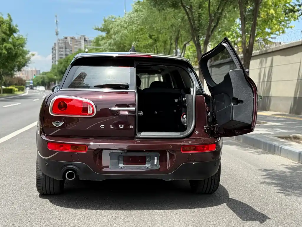 MINI CLUBMAN Facelift 1.5 T COOPER
