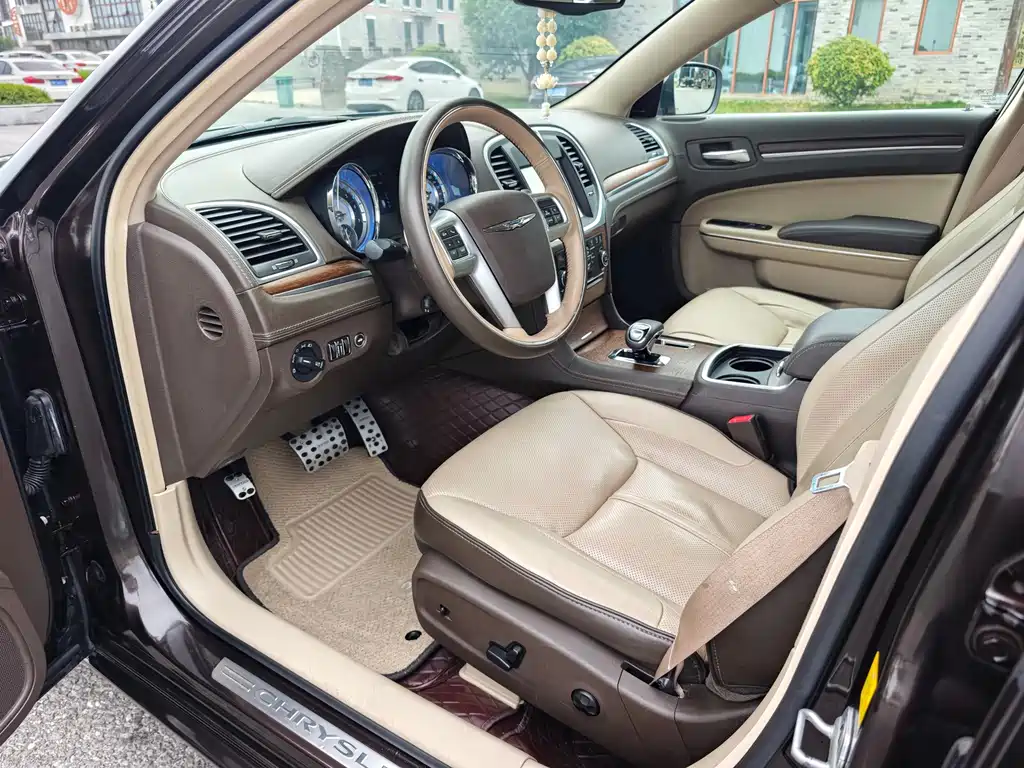 Chrysler 300 C (Import) 3.6 L Premium