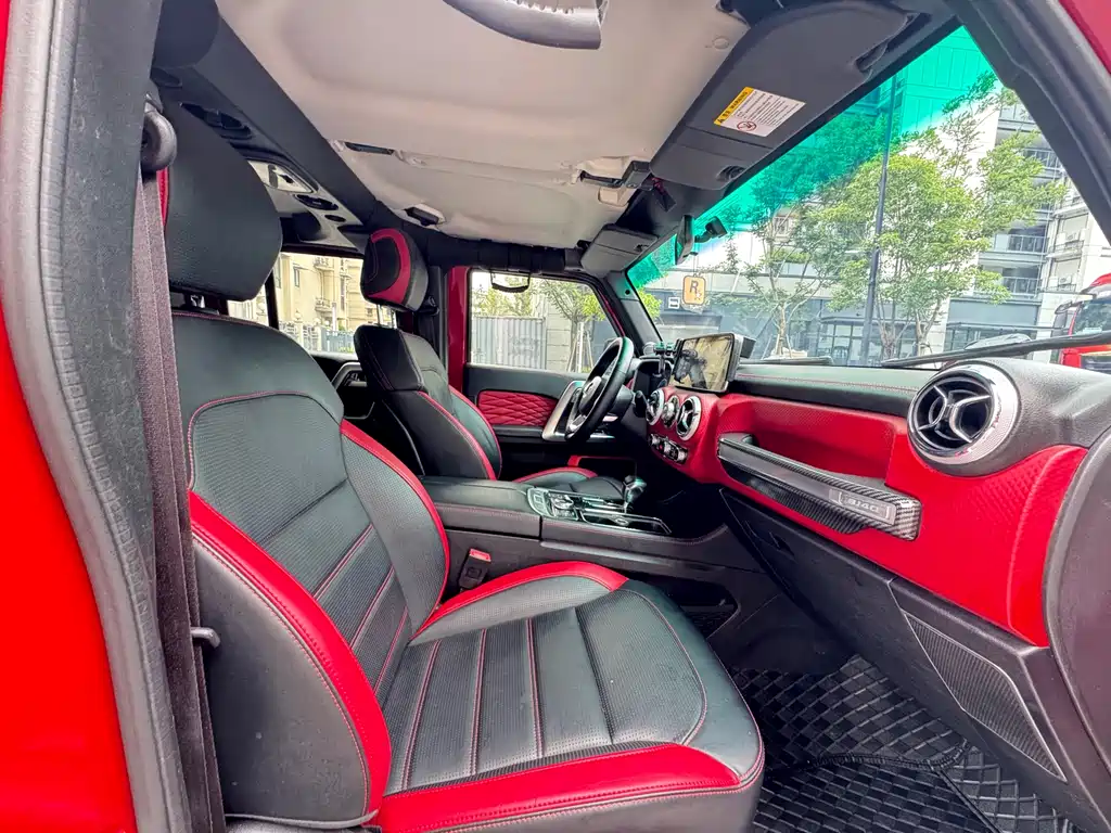 BAIC BJ40 PLUS 2.3 T Auto 4 WD Premium CN-V