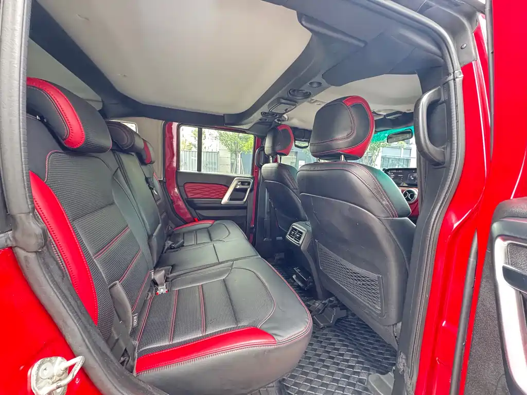 BAIC BJ40 PLUS 2.3 T Auto 4 WD Premium CN-V