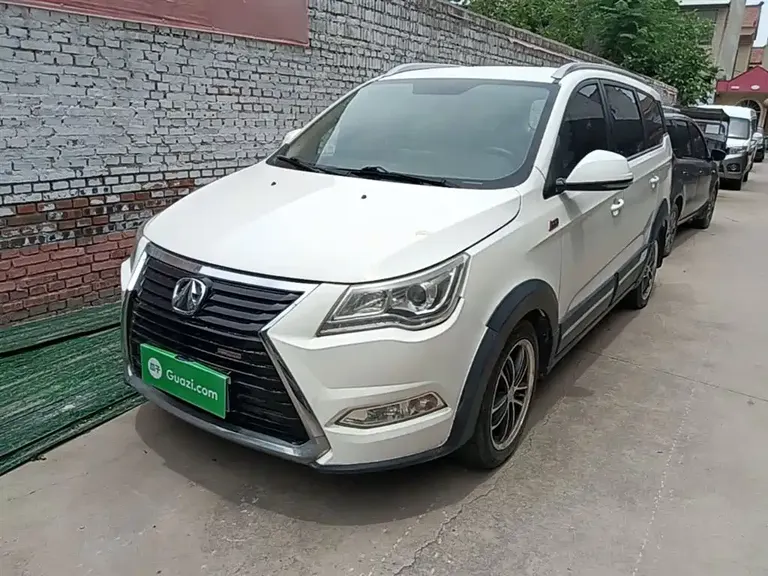 BAIC Weiwang M60 北汽威旺M60 2017款 1.5 T CVT王者版