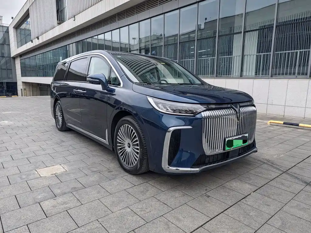 Voyah Dreamer PHEV 4 WD Flagship Kunpeng