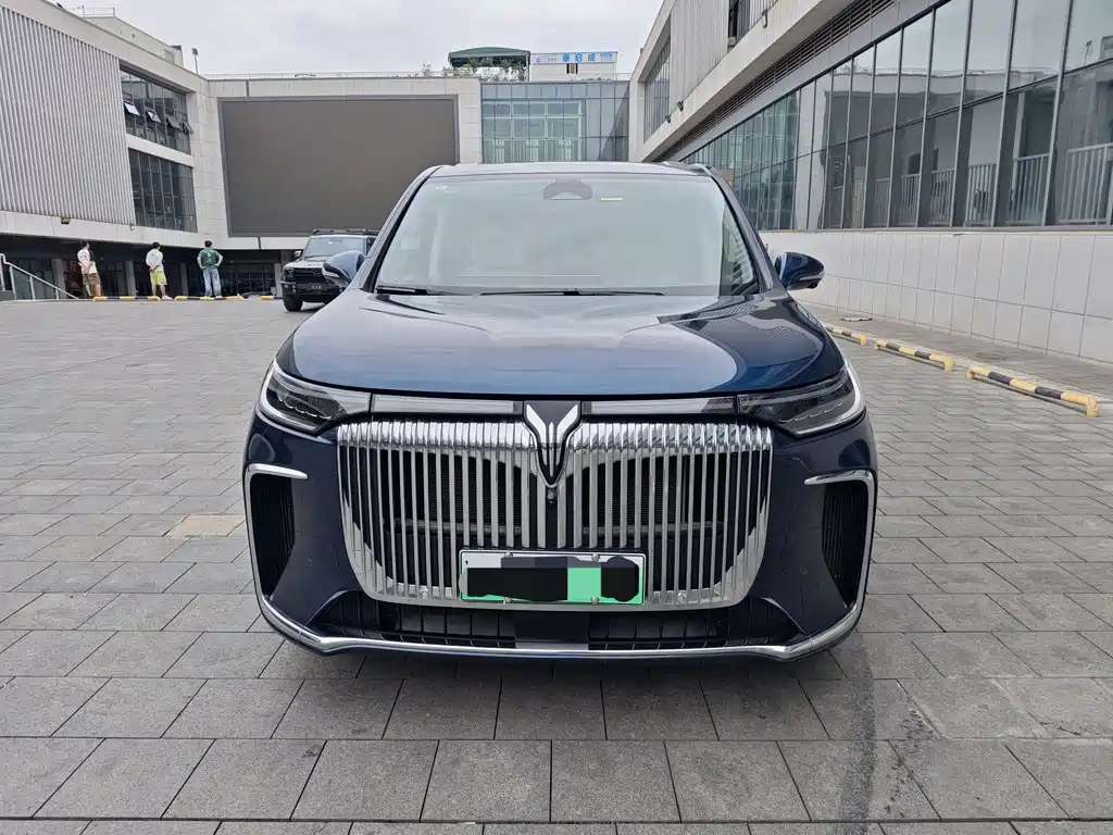 Voyah Dreamer PHEV 4 WD Flagship Kunpeng