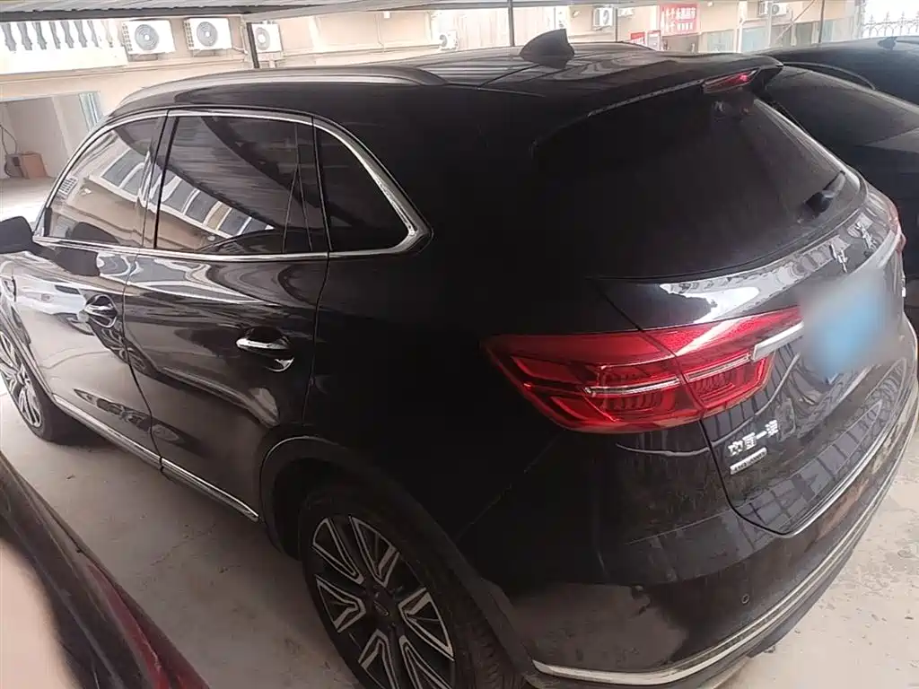 Hongqi HS5 Facelift 2.0 T Connected Flagship Enjoyment 4 WD