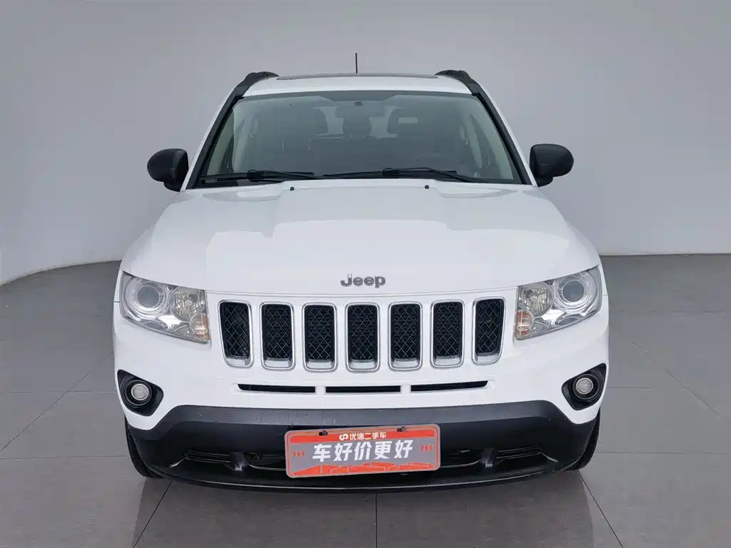 Compass (Import) 指南者(进口) 2012款 2.0 L 两驱豪华版