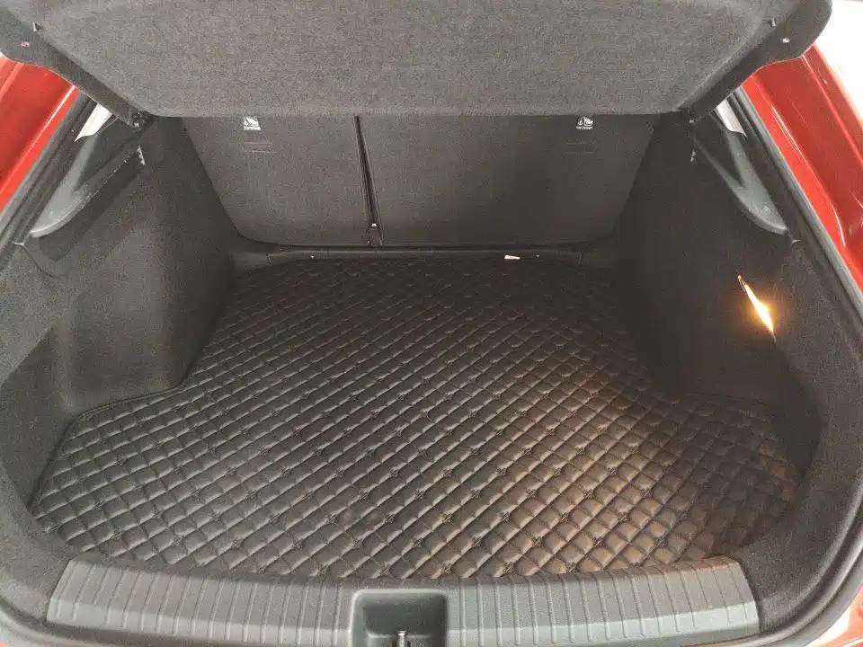 Lamando Lamando L 280 TSI DSG Spicy Cool